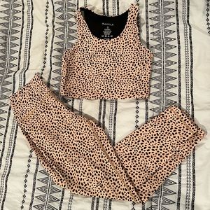 Excellent condition leopard workout set - Kavala Collective size small